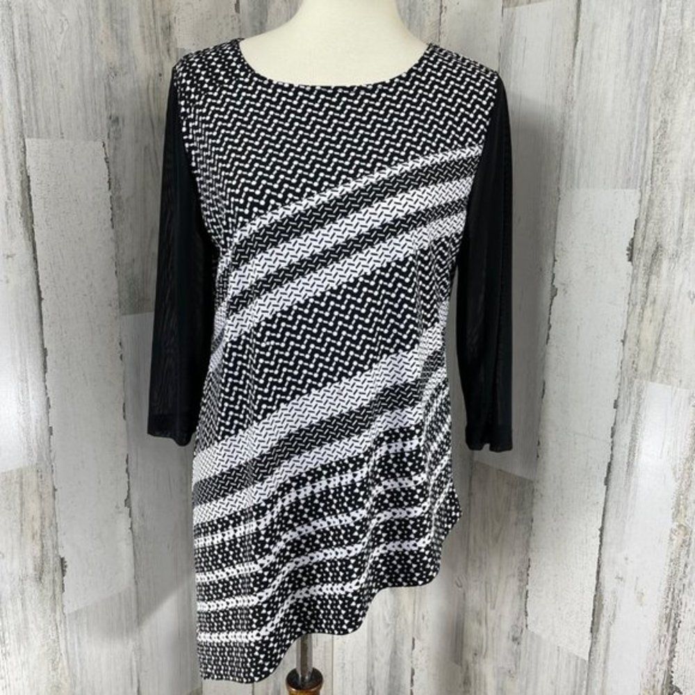 Chico’s Women's Black Asymmetrical Sheer Sleeve Tunic Shirt Top Blouse Size 1